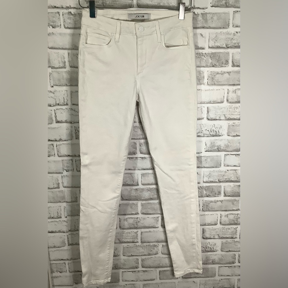 Joe’s Skinny White Stretchy Jeans Size 27 (W807)